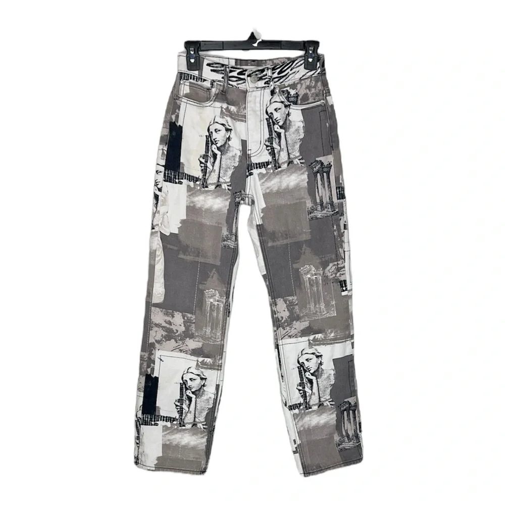 Urban Outfitters BDG High Waisted Cowboy Jeans size 25